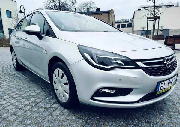 Opel Astra cena 49900 przebieg: 80000, rok produkcji 2019 z Łódź małe 46